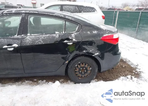2015 Kia Forte Lx z USA, uszkodzony, nr VIN KNAFX4A63F5391377
